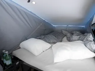 Knaus Kastenwagen 600 Tirol: Dachbett