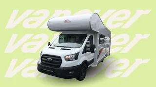 Wohnmobil mit Alkoven - Außenansicht