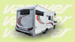 Wohnmobil mit Alkoven - hinten